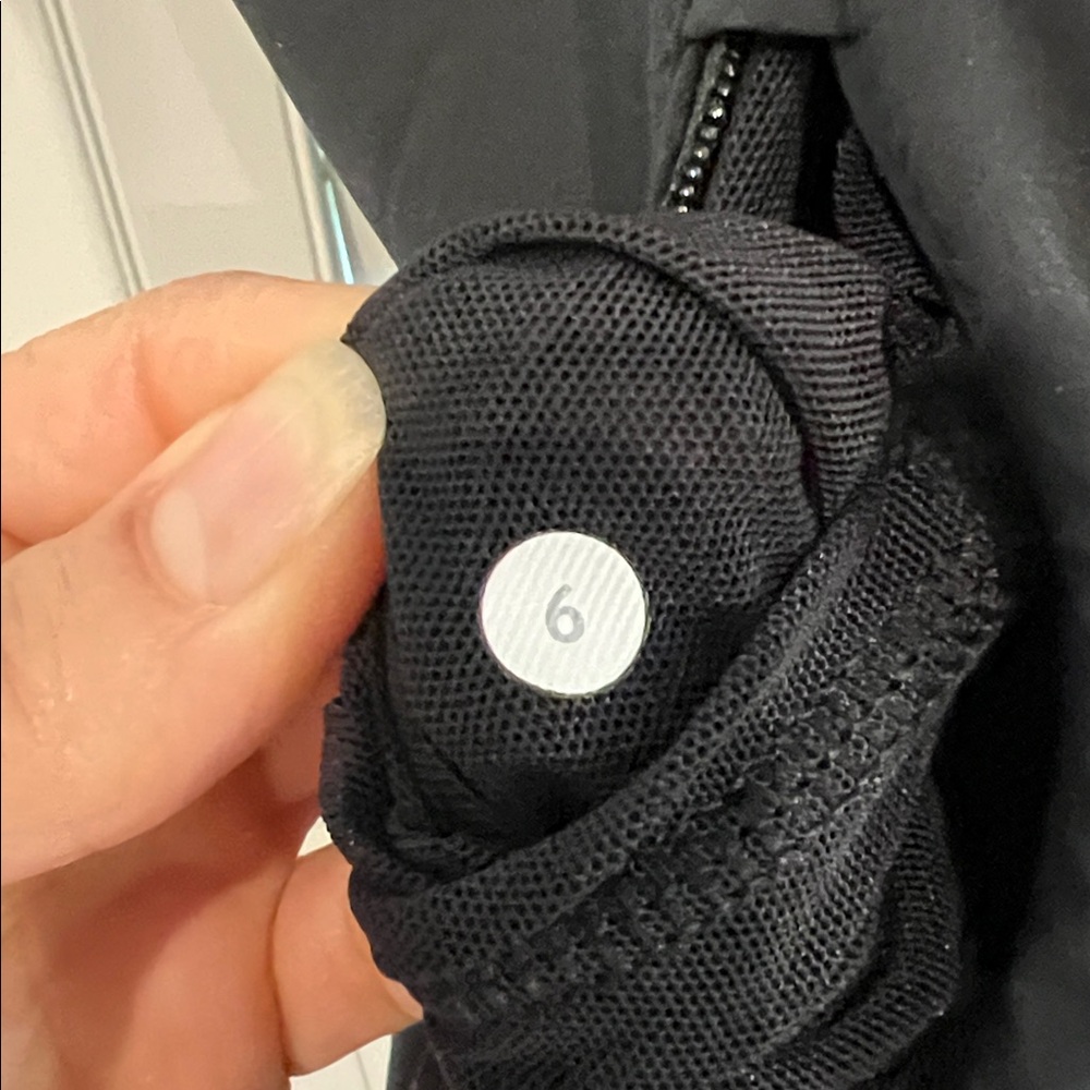 lululemon athletica Black Tank Top - Picture 4 of 9